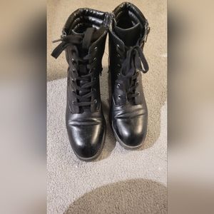 Combat boots size 10